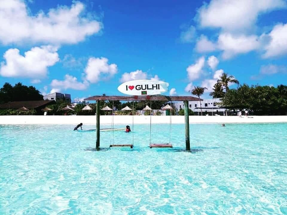 String Wave Maldives Hotel Gulhi Luaran gambar