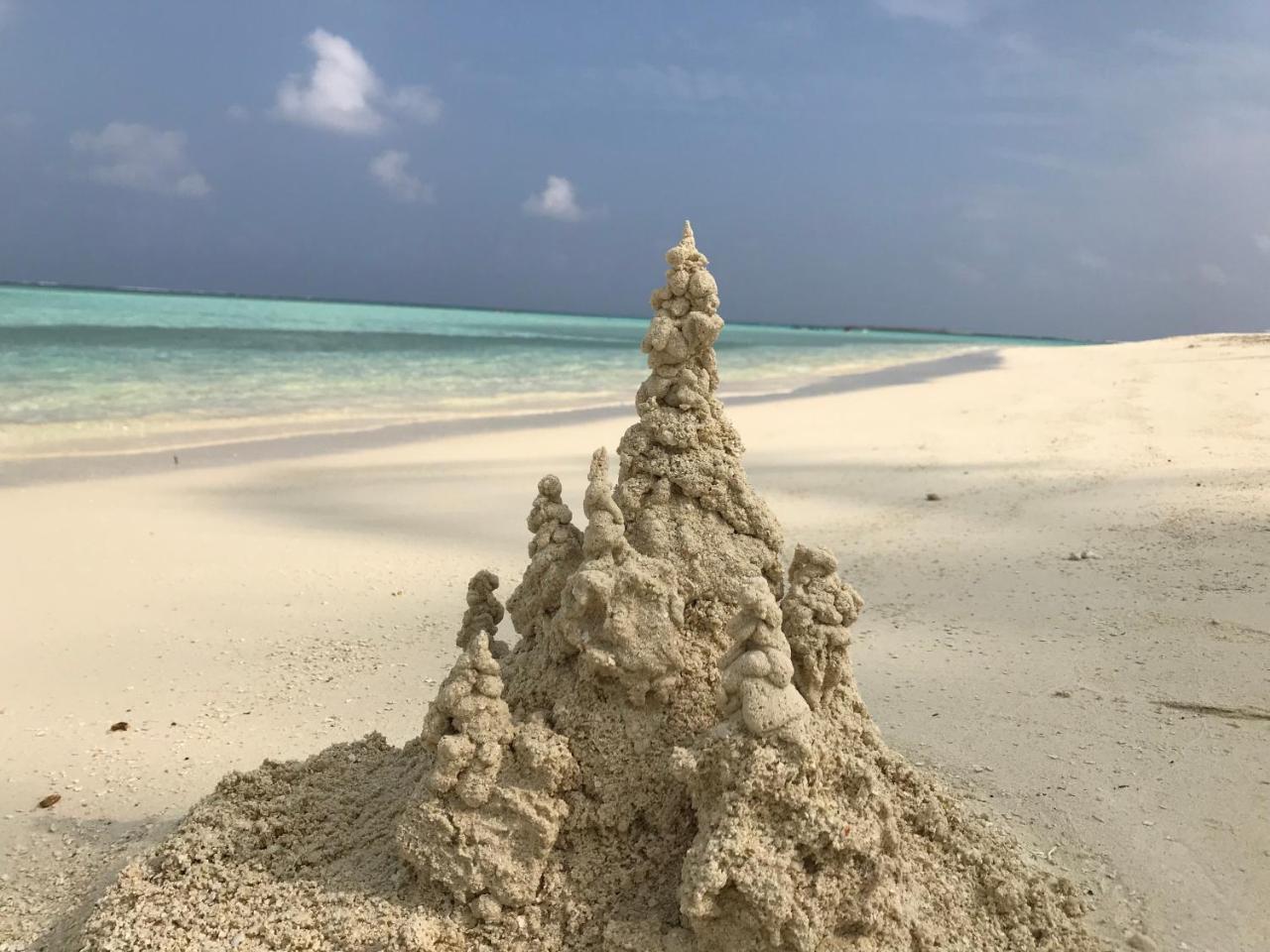 String Wave Maldives Hotel Gulhi Luaran gambar