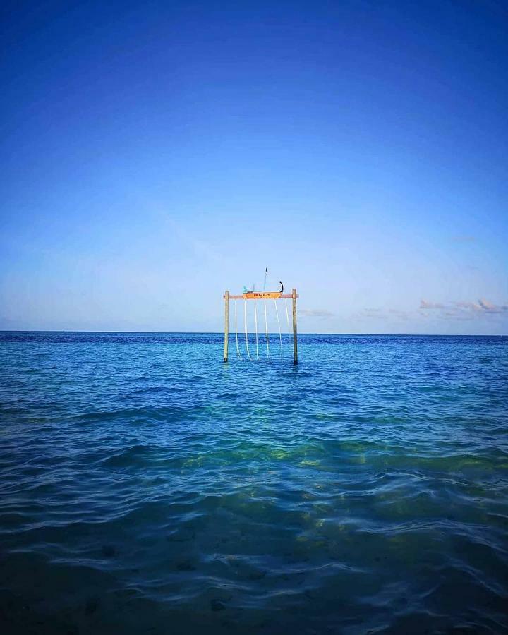 String Wave Maldives Hotel Gulhi Luaran gambar