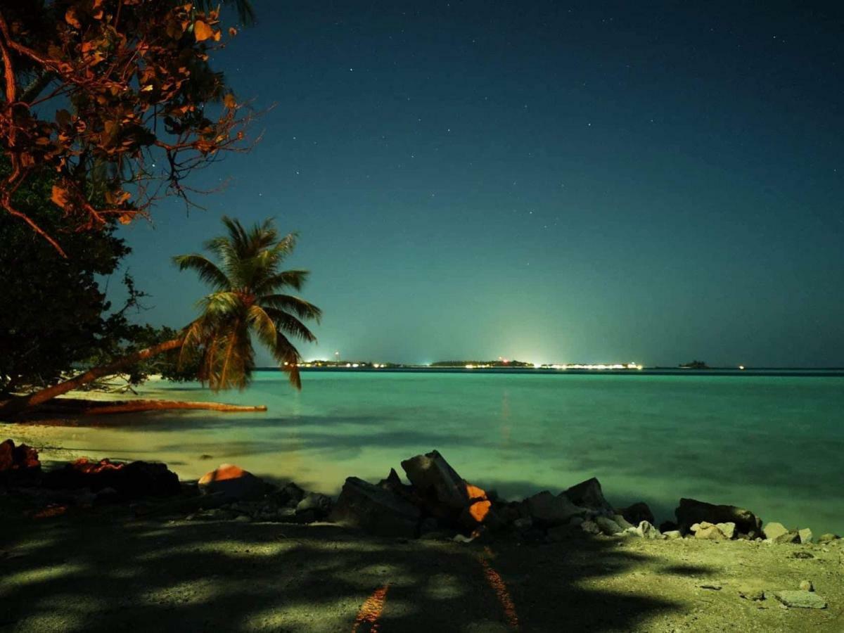 String Wave Maldives Hotel Gulhi Luaran gambar